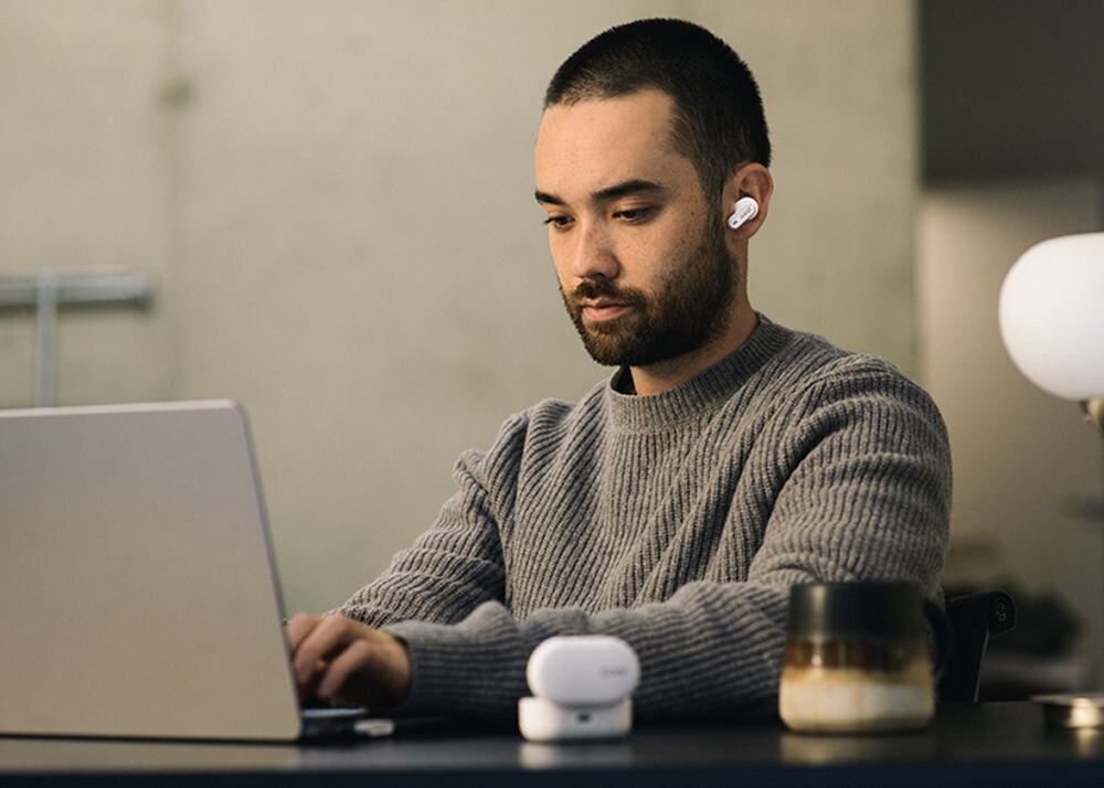 Słuchawki dokanałowe AKG N5 Hybrid ANC true adaptive noise cancelling mikrofony szumy czas warunki praca muzyka rozmowy