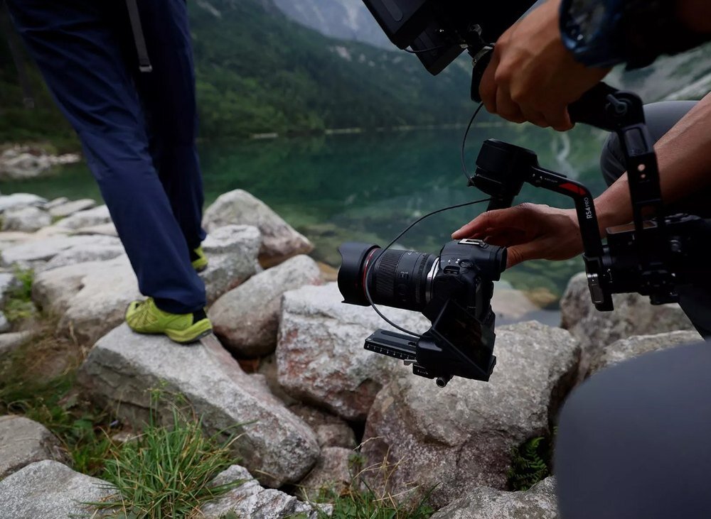 Obiektyw CANON RF 24mm F1.4L VCM konstrukcja