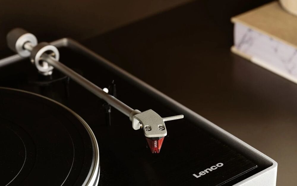 Gramofon LENCO L-455BK wkładka Ortofon 2M RED regulowana przeciwwaga anti-skating, kadr na ramię gramofonu