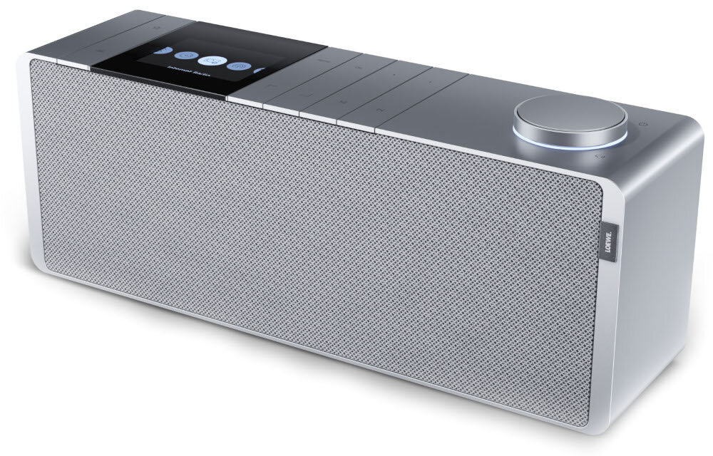 Głośnik LOEWE Klang S1 radio FM, DAB+, Spotify, Deezer, Amazon Music, głośnik po skosie na białym tle