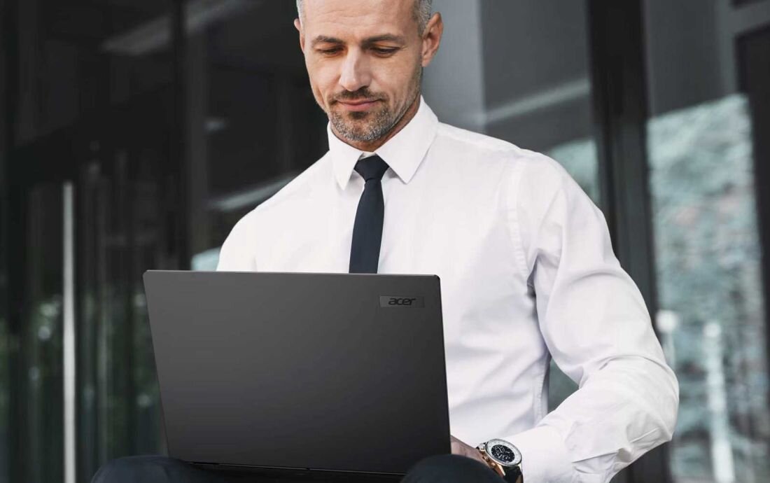 Laptop ACER TravelMate P6 - praca na baterii 65 Wh 