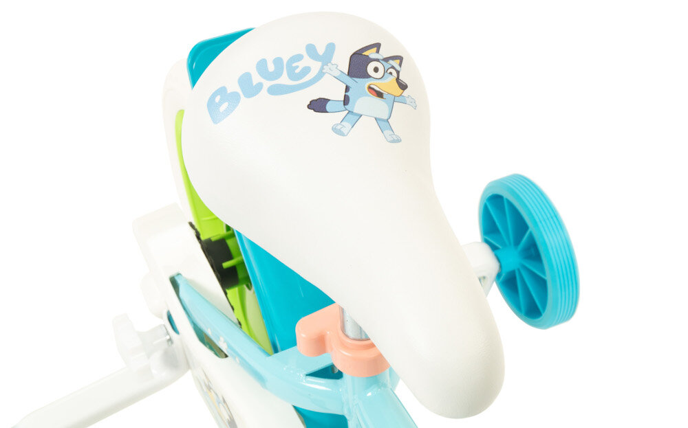 Rower dziecięcy TOIMSA Bluey 1159 12 cali Błękitno-limonkowy zbliżenie na siodełko zdjęcie na białym tle bezpieczna i satysfakcjonująca aktywność wygodne siodełko pełen komfort podczas długiej jazdy bezpiecznie komfortowo