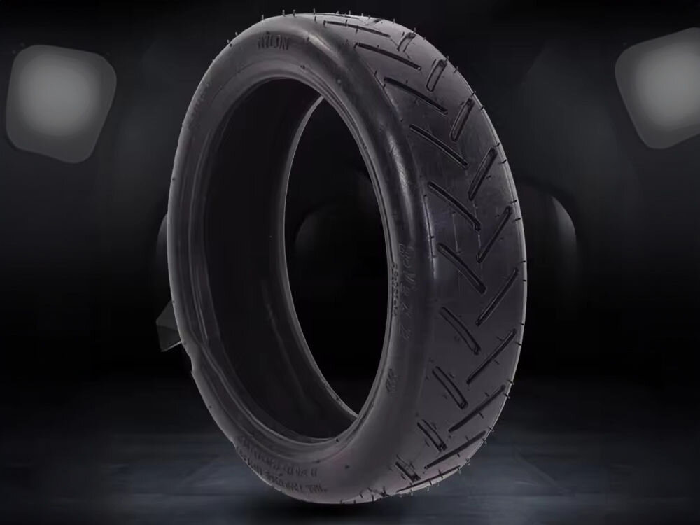 Opona do hulajnogi elektrycznej XRIDER 1100004279 8.5 cala (2 szt.) na czarnym tle