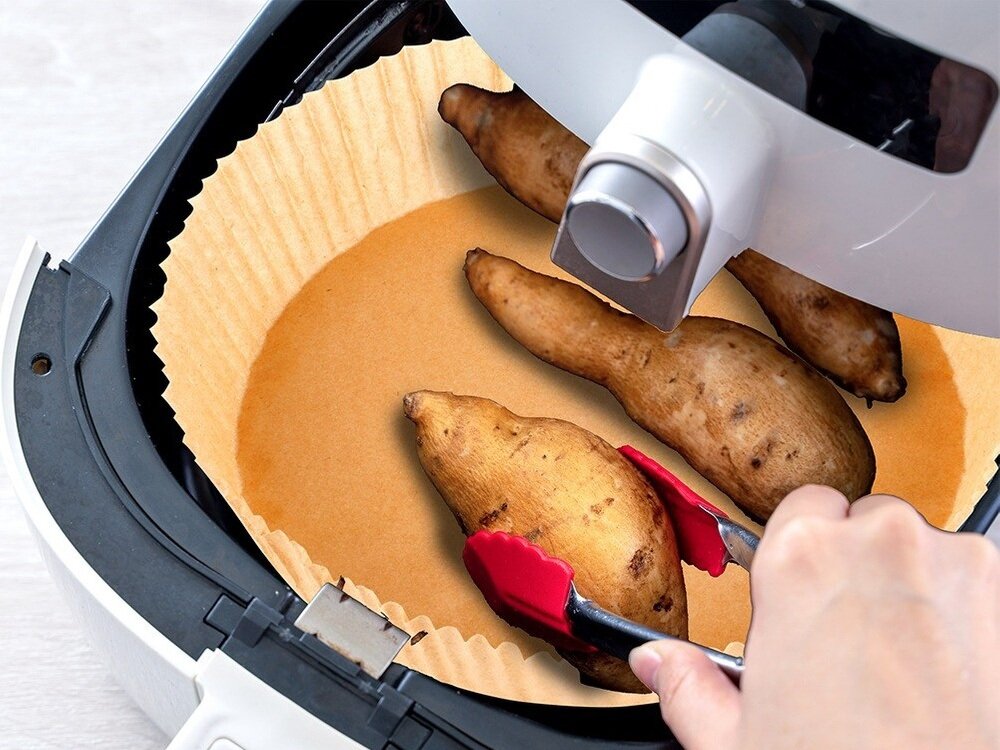 Papier do Air Fryer MONDEX 279915 16 cm 50 sztuk ochrona wnętrza urządzenia, bez trudnego czyszczenia, wygoda