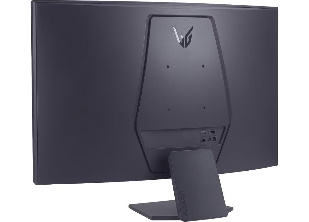 Монітор LG UltraGear 32GS60QC-B.AEUQ. Вигляд ззаду монітора, встановленого на підставці, під ним роз'єми DisplayPort, HDMI та для навушників, порти та роз'єми.