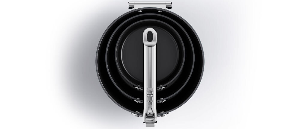 JJ-Zestaw rondli ze skł.uchwytami +pokrywk++ Space rondelki różne wielkości czarne dno srebrne uchwyty białe tło nieprzywierające wnętrzem ceramiczna powłoka  bezpieczna w kontakcie z żywnością nie zawiera ona szkodliwych substancji PTFE, PFAS, PFOA, ołów ani kadm z aluminium ciemnoniebieski lakier szklane pokrywki elementy ze stali nierdzewnej trwałość estetyczny wygląd dla każdej kuchni 