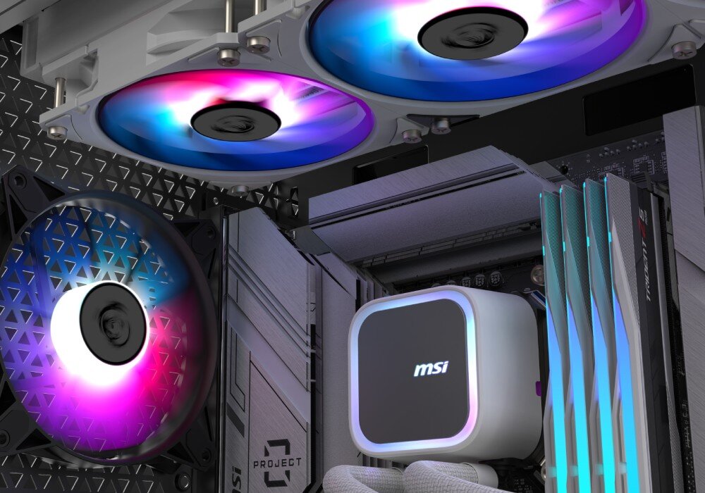 Chłodzenie wodne MSI MAG CoreLiquid A13 240 Wnętrze obudowy komputera z zainstalowanym systemem chłodzenia oraz podświetlonymi modułami pamięci RAM