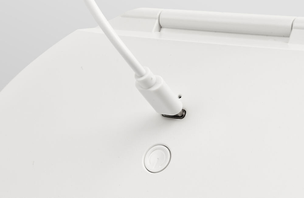 Lusterko kosmetyczne GIRMI BE03 wygoda ekologia akumulator litowy ładowanie przez port USB-C oszczędność zawsze gotowe do użycia czas działania około 2 godziny długotrwała wygoda użytkowania