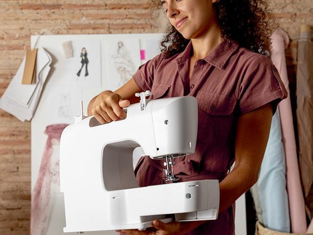 Maszyna do szycia CECOTEC BelleCouture 1500 Biały kv początek opisu