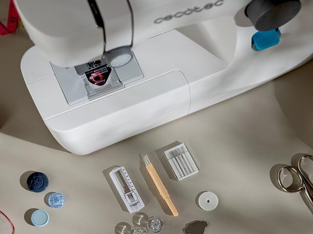 Maszyna do szycia CECOTEC BelleCouture 1500 Biały oświetlenie LED, lepsza widoczność, mniejsze zmęczenie oczu, lekka konstrukcja