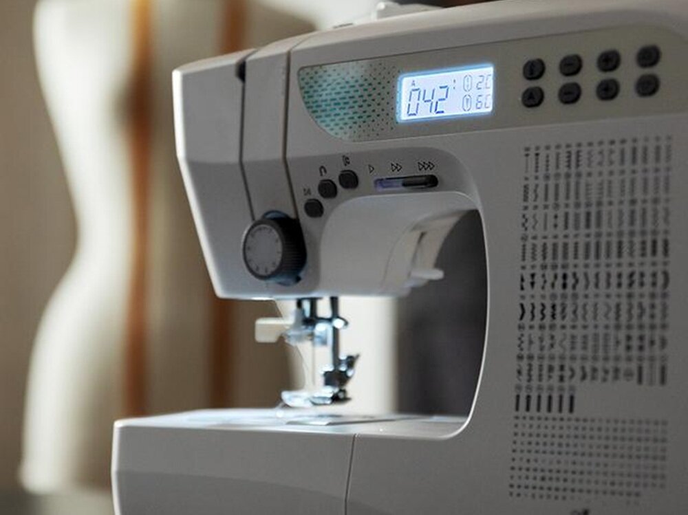 Maszyna do szycia CECOTEC BelleCouture 21500 Biały kv początek opisu