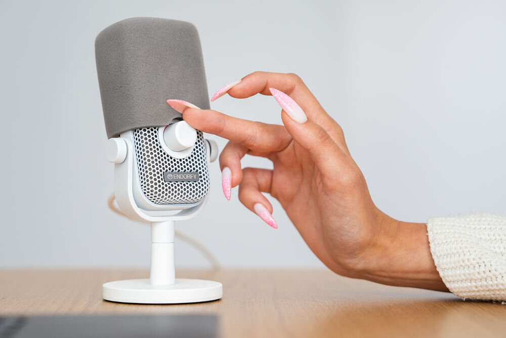 Mikrofon ENDORFY Solum Voice S Onyx Biały pokrętło