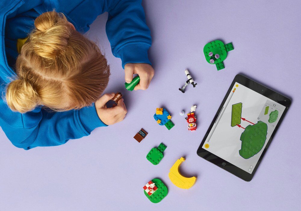 LEGO 77053 Animal Crossing Obserwacja gwiazd z Celeste dziecko składa zestaw z tabletem