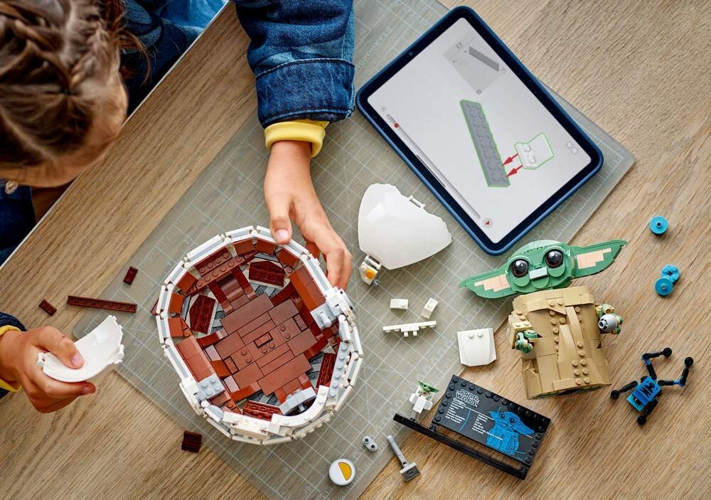 LEGO 75403 Star Wars Grogu w wózku dziecko buduje zestaw