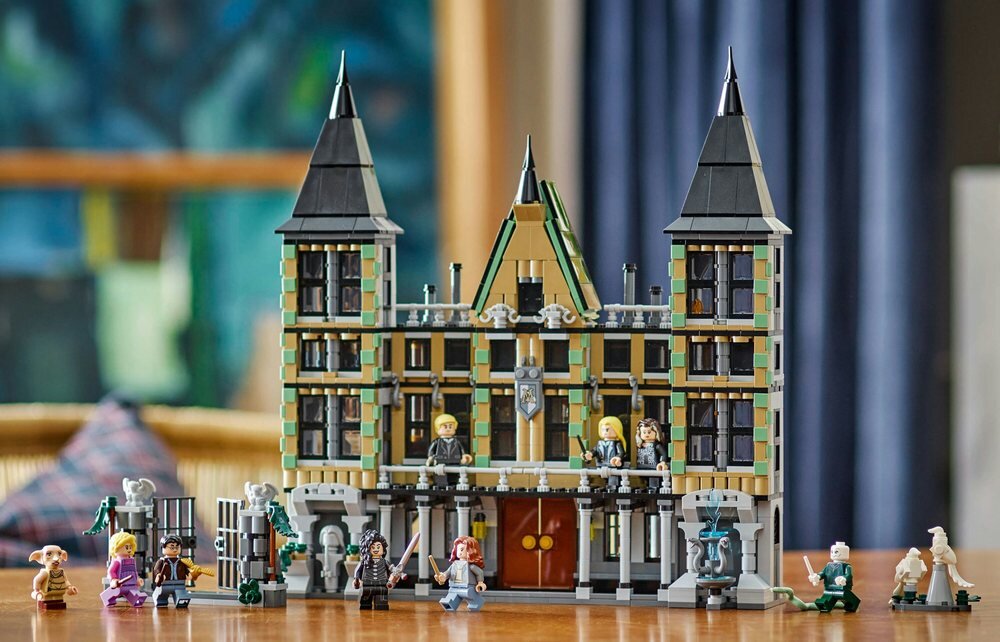 LEGO 76453 Harry Potter Dwór Malfoyów kv lifestyle początek opisu sekcja nagłówkowa