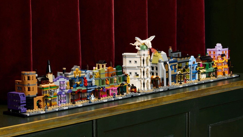 LEGO 76444 Harry Potter Magiczne sklepy na Ulicy Pokątnej kv lifestyle początek opisu sekcja nagłówkowa