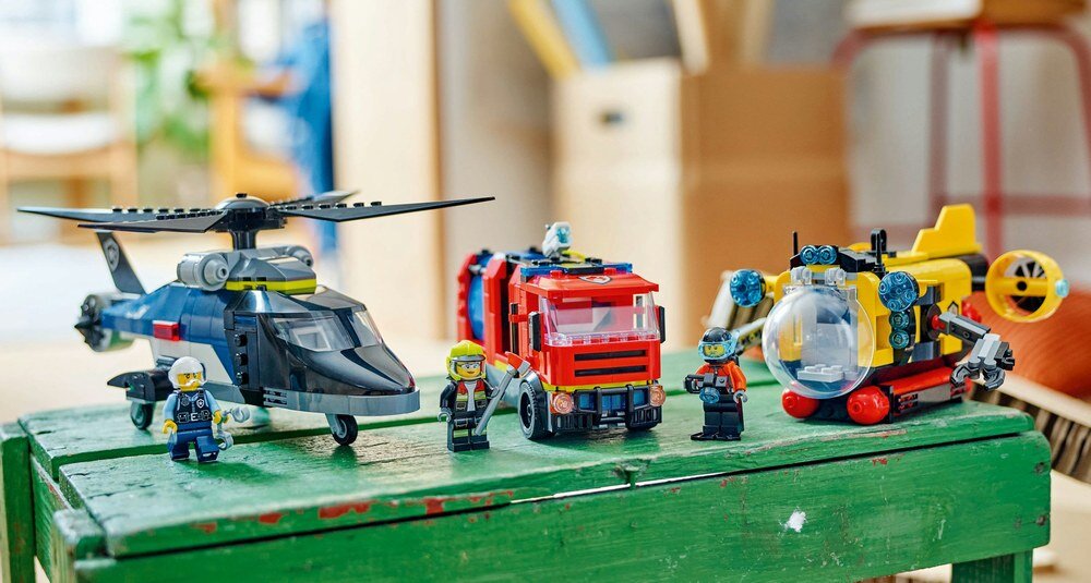 LEGO 60462 City Zestaw z helikopterem, wozem strażackim i łodzią podwodną kv początek opisu