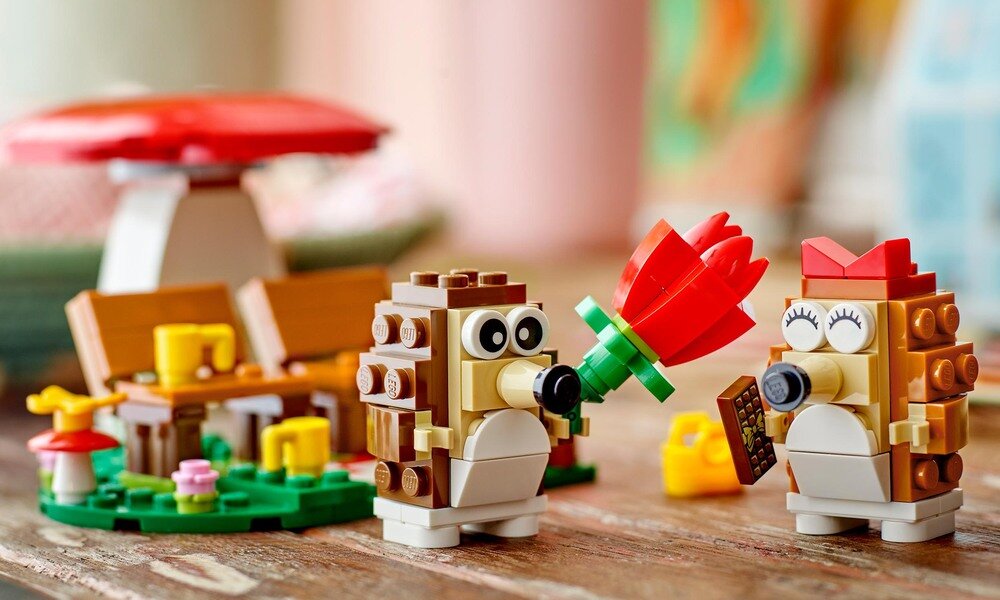 LEGO 40711 Iconic Piknik pary jeżyków kv początek opisu