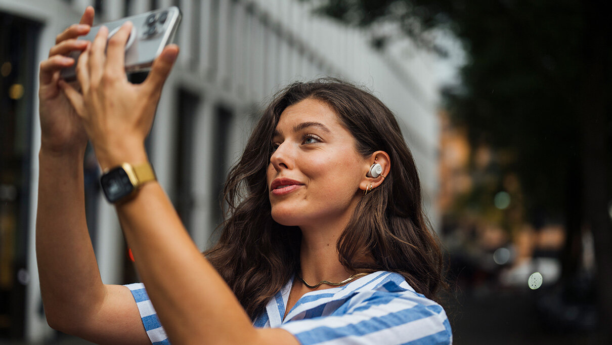 beyerdynamic AMIRON 300 podłączenie do 2 urządzeń tryb ANC redukcja szumów dźwięki z otoczenia