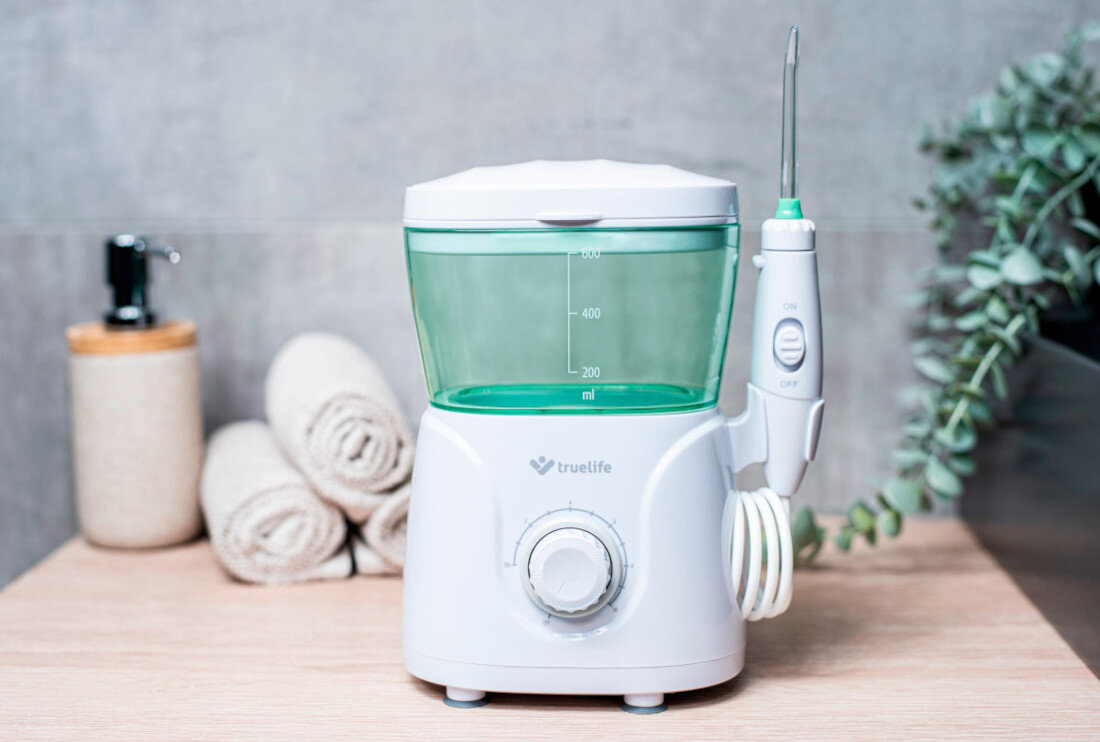 Irygator TRUELIFE AquaFloss Station S600 Biały wygląd design tło prezentacja wizualizacja Codzienna higiena