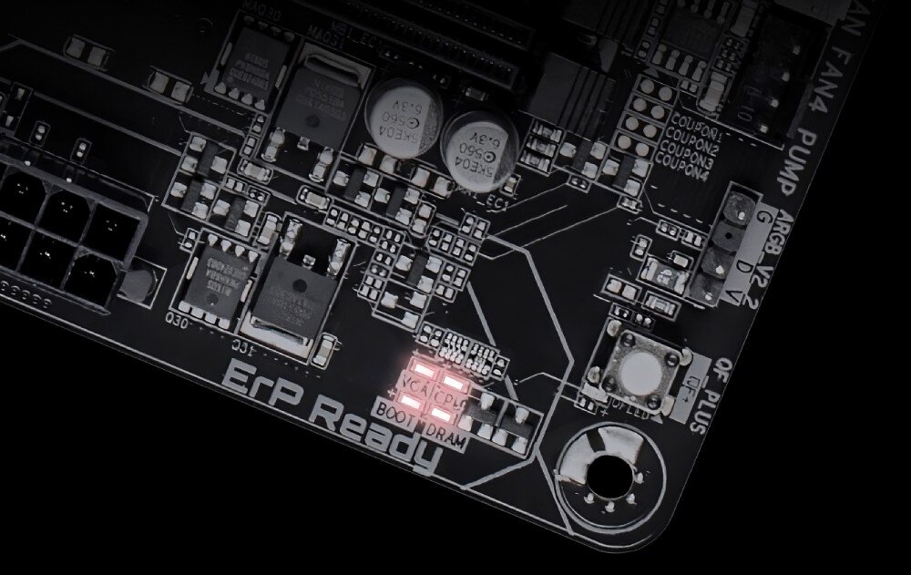 Płyta główna GIGABYTE B860 Gaming X WiFi6E Fragment płyty głównej z podświetlonym wskaźnikiem diagnostycznym LED i podpisami oznaczającymi różne fazy uruchamiania komputera, montaż, funkcje, rozwiązania