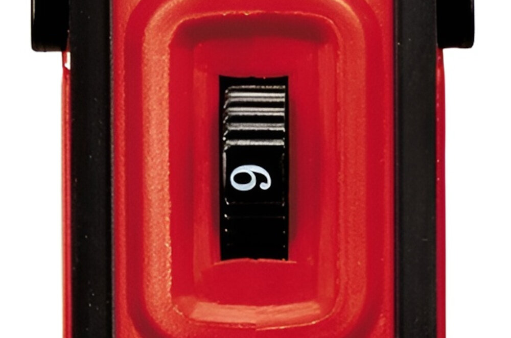 Odśnieżarka EINHELL GE-ST 36-40 Li E-Solo zbliżenie na pokrętło do regulacji prędkości białe tło funkcja regulacji prędkości dostosowanie tempa pracy przy lżejszym śniegu pozwala pracować płynniej i oszczędniej przy większym obciążeniu daje lepszą kontrolę nad urządzeniem poprawia komfort obsługi ułatwia precyzyjne manewrowanie