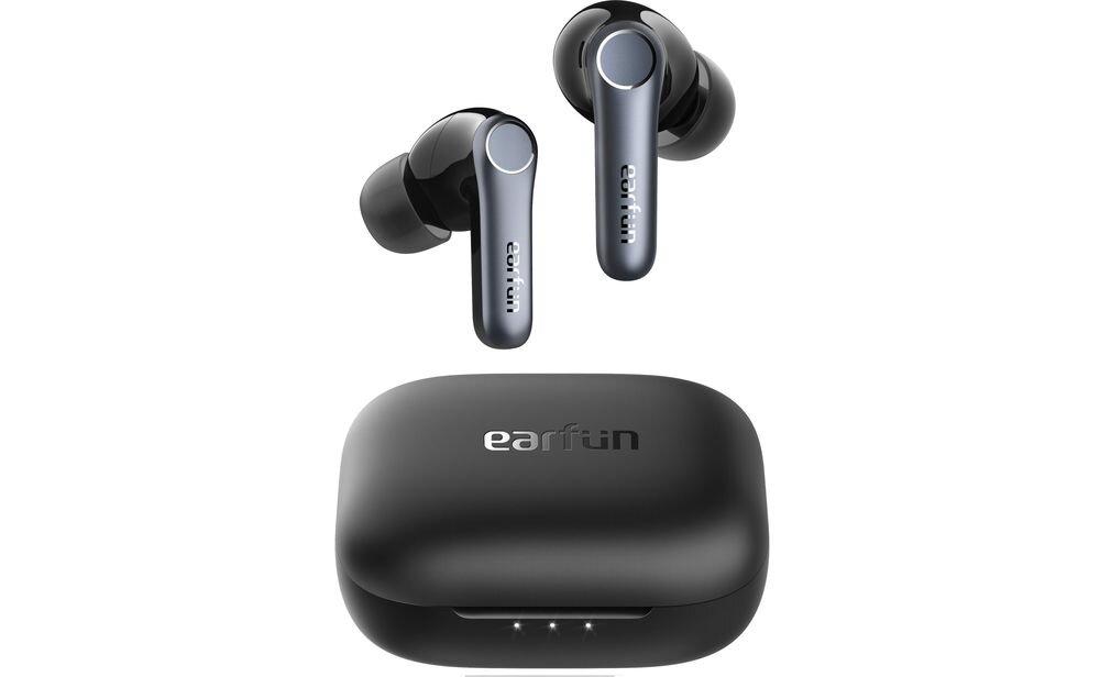 EARFUN Air Pro 4, 6 mikrofonów, AI, cVc 8.0, czyste rozmowy, tłumienie hałasu, słuchawki z etui ładującym na białym tle