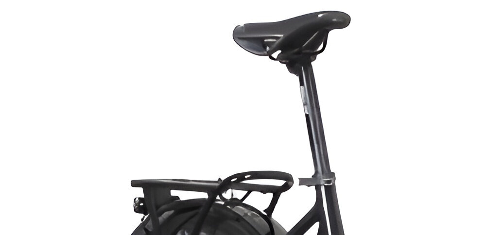 Rower elektryczny BOTTECCHIA Crossover D19 27.5 cala Czarny siodełko na białym tle siodełko SELLE ITALIA typu ST7 anatomiczne wycięcie Superflow zmniejsza nacisk na krocze pręty wykonano z wytrzymałej stali żelazowo-węglowej poszycie Soft-Trek z miękkiego poliuretanu tłumi nacisk lekka warstwa Light-Gel równomiernie rozkłada ciężar ciała wycięcie i materiał poprawiają wentylację