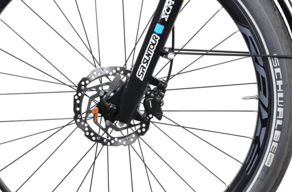 Rower elektryczny BOTTECCHIA Crossover D19 27.5 cala Czarny zbliżenie na tarczę hamulcową podstawa bezpieczeństwa hamulce tarczowe hydrauliczne duża siła hamowania płyn hamulcowy hamulce z przodu i z tłu podwójny pakiet bezpieczeństwa