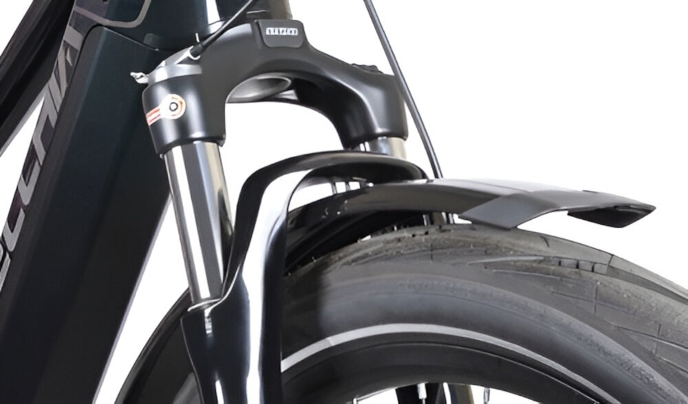 Rower elektryczny BOTTECCHIA Crossover D19 27.5 cala Czarny zbliżenie na amortyzator białe tło rower typu hardtail przedni amortyzator marki SUNTOUR typu XCM 32 ATB ze skokiem 80 mm pracuje na sprężynie wstępne naprężenie można regulować dźwignia blokady ugięcia szybka blokada amortyzatora efektywność pedałowania kontrolę nad rowerem rura sterowa typu stożkowego (TAPERED) sztywność prowadzenia