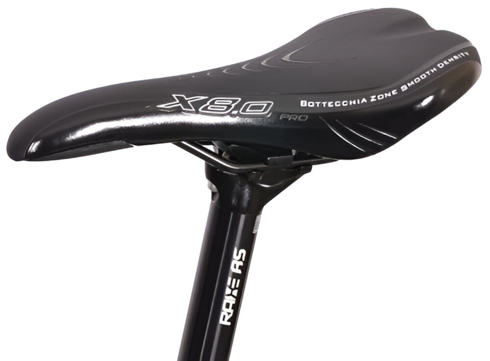 Rower elektryczny BOTTECCHIA Hydron M15 29 cali Antracytowy siodełko na białym tle siodełko Bottecchia X8.0 naturalna pozycja podczas jazdy wytrzymałe pokrycie syntetyczne solidne szyny stabilne mocowanie ergonomiczny kształt