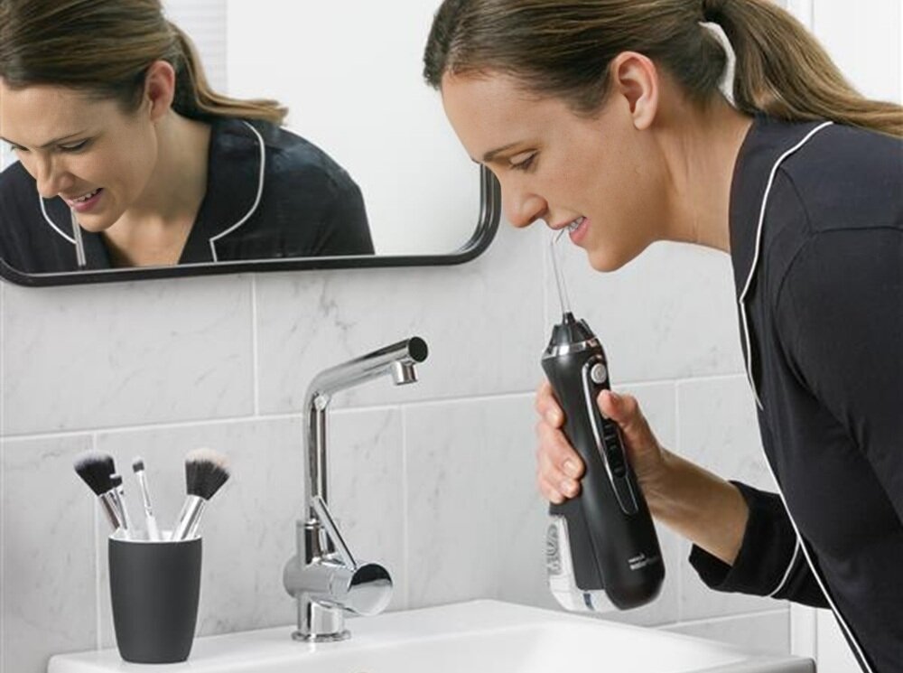 Irygator WATERPIK WP-582 Cordless Advanced 2.0 Czarny kv początek opisu