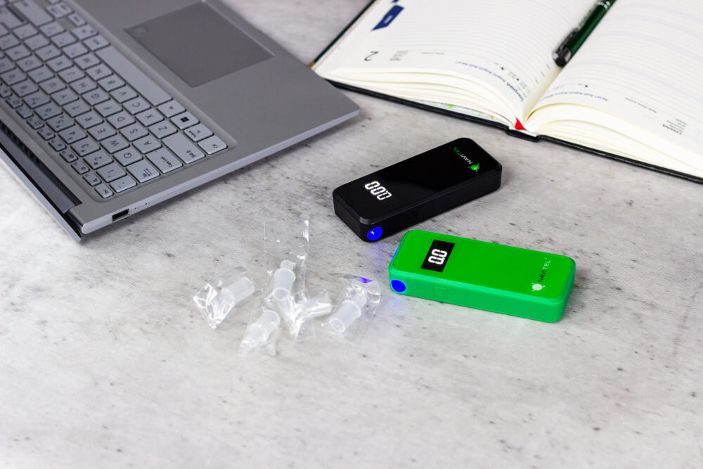 Alkomat NAVITEL ALC02 Zielony Czytelny wyświetlacz podświetlenie ekran pomiar niebieskie światło