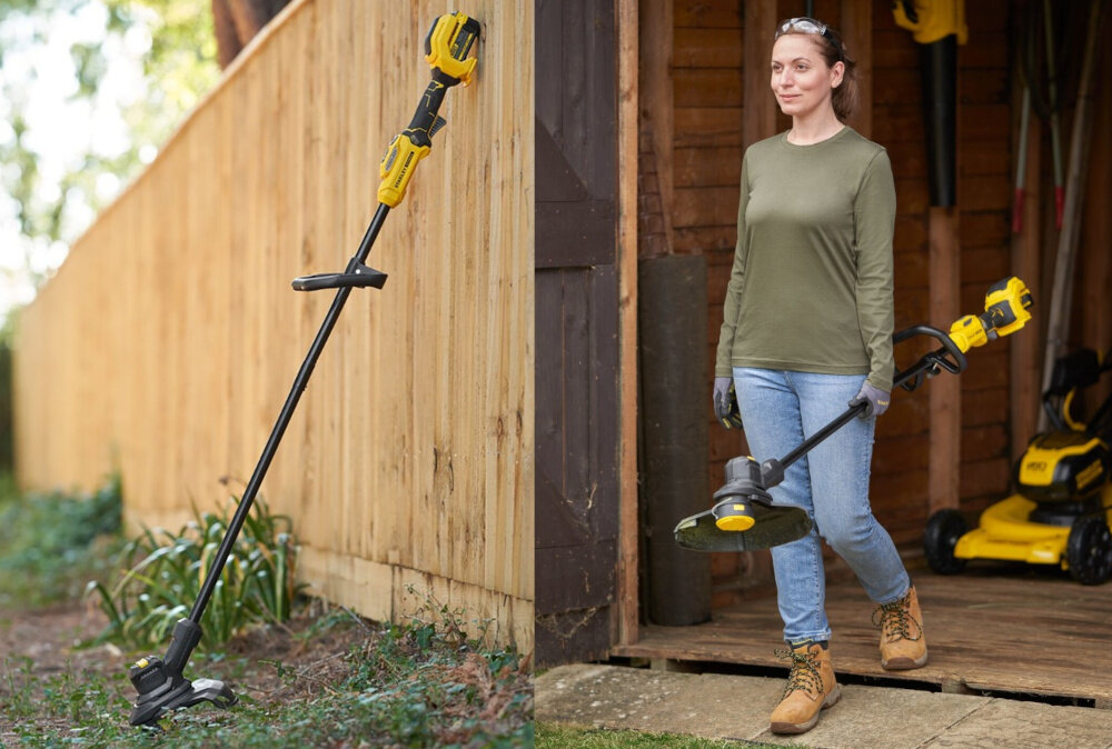 Podkaszarka akumulatorowa STANLEY SFMSTB930B-XJ dwa połączone zdjęcia na jednym podkaszarka oparta o drewniany płot na drugim szopa osoba wynosi podkszarkę z szopy do precyzyjnego podkaszania trawy usuwania chwastów w miejscach trudno dostępnych Praca bez przewodu