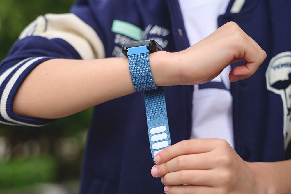 Smartwatch GARETT Kids Tech 4G Wytrzymała bateria ładowanie czas pracy