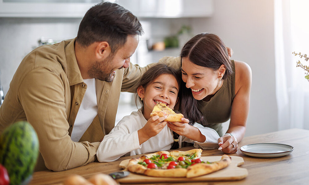 PKuchenka mikrofalowa MIDEA AG20CF2EBK 700W średnica 25.5 cm pojemność 20L Czarny początek opisu