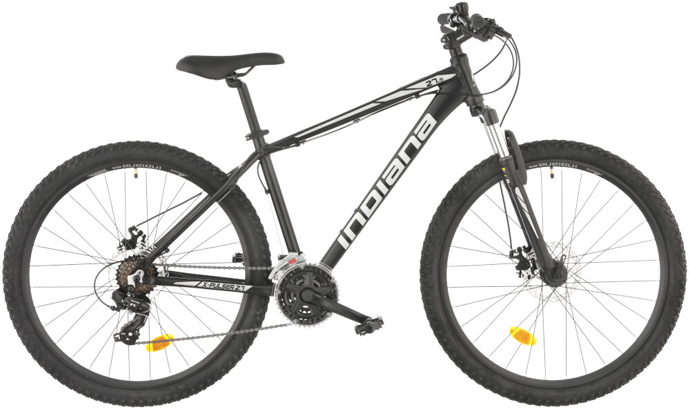 Rower górski MTB INDIANA X-Pulser 2.7 M19 27.5 cala męski Czarno-szary rower na białym tle widoczny z boku specjalne gwinty możliwość przymocowania uchwytu na bidon odblaski dobrze widoczny na drodze dzwonek na kierownicy
