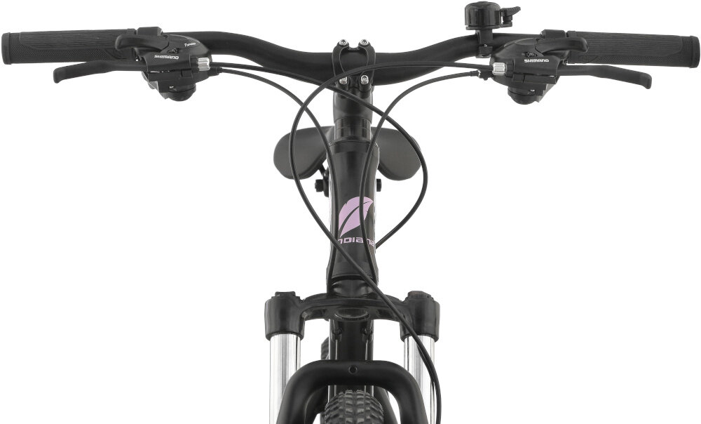 Rower górski MTB INDIANA X-Pulser 2.6 D17 26 cali damski Czarno-fioletowy zbliżenie na kierownicę kierownica widoczna od przodu kierownica marki SIXTY typu MHBA-6012-640X31.8 STAL ED aluminiowy wspornik MAGIX typu A6938-31.8 E:70 ED lekkość trwałość manetki pokryte antypoślizgowym materiałem pewny chwyt