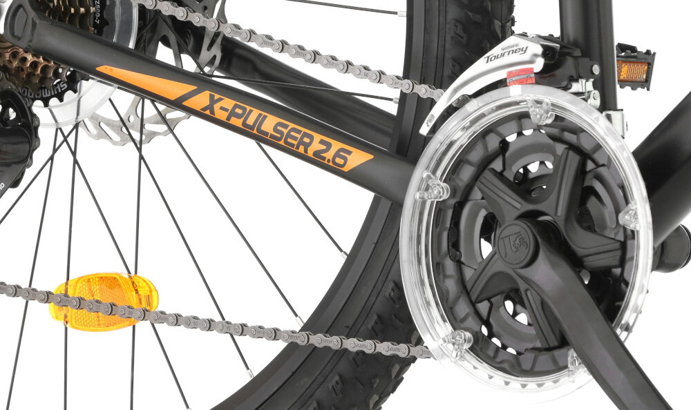 Rower górski MTB INDIANA X-Pulser 2.6 D15 26 cali damski Czarno-pomarańczowy zbliżenie na korbę wolnobieg i łańcuch lekka wydajna konstrukcja korby korba X-LINE typu XLR8 42T/34/24x170 X-Line ED wolnobieg SHIMANO typu MF-TZ500-7S solidność wytrzyma bardzo duży nacisk na pedały