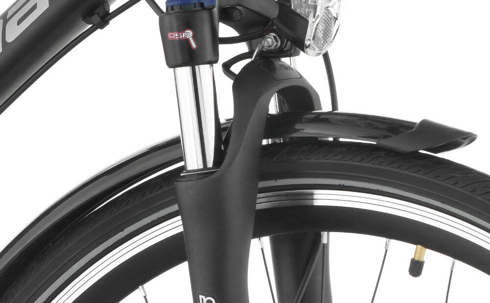 Rower trekkingowy INDIANA X-Road 4.0 M21 28 cali męski Czarno-srebrny zbliżenie na amortyzator rower typu hardtail przedni amortyzator marki SUNTOUR typ SF-20-NEX-DS-HLO ułatwia najeżdżanie na przeszkody niweluje wstrząsy na kierownicy niska masa roweru duża sztywność regulacja za pomocą sprężyny pokrętło na goleni