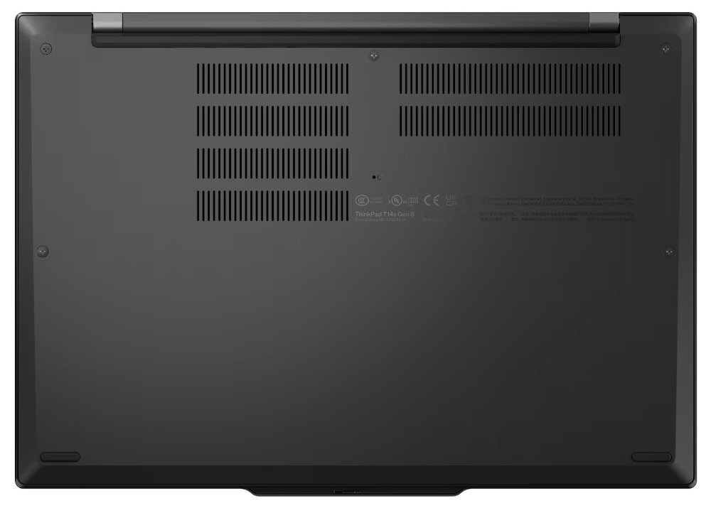 Widok od spodu na zamkniętego laptopa Lenovo ThinkPad T14s – widoczne szerokie otwory wentylacyjne, gumowe nóżki oraz etykieta z modelem „ThinkPad T14s Gen 6” i certyfikatami, całość na białym tle.-  chłodzenie, zabezpieczenia ThinkShield, czytnik linii papilarnych 