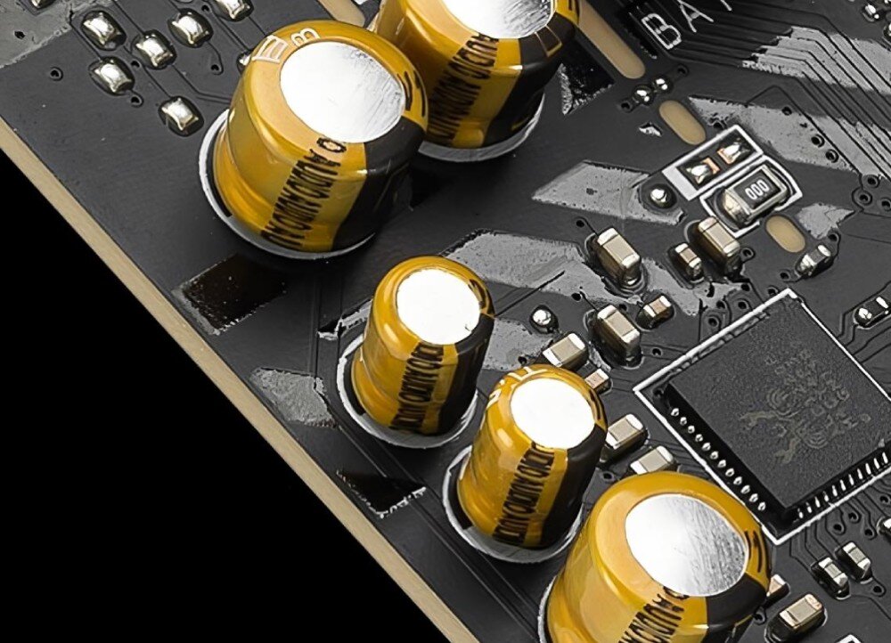 Płyta główna MSI MPG B850 EDGE TI WIFI Zbliżenie na sekcję audio z wysokiej jakości kondensatorami