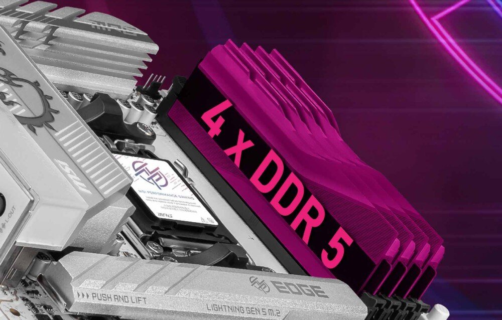 Płyta główna MSI MPG B850 EDGE TI WIFI Zbliżenie na cztery sloty pamięci RAM DDR5 z różową grafiką wskazującą obsługę modułów DDR5 w trybie dwukanałowym