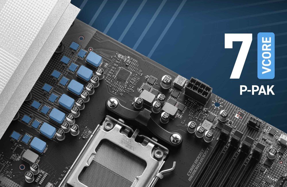 Płyta główna MSI Pro B840-P WiFi Fragment płyty głównej prezentujący 7-fazowy system zasilania procesora z niebieskimi komponentami P-PAK. Nad układem widoczne jest oznaczenie „7 VCORE”, podkreślające liczbę faz zasilania, układ zasilania, stabilność, podkręcenie