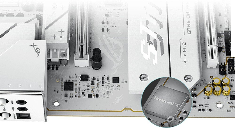 Płyta główna ASUS ROG Strix B850-A Gaming WiFi Zbliżenie na układ dźwiękowy SupremeFX na płycie głównej, otoczony kondensatorami audio w złotym kolorze