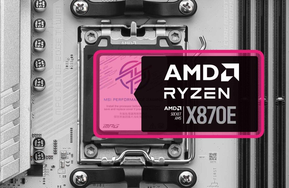 Płyta główna MSI MPG X870E Edge Ti WiFi Zbliżenie na gniazdo procesora AM5 z różową zaślepką ochronną, na której widnieje logo producenta oraz informacje o modelu chipsetu X870E, procesory, kompatybilność, przeznaczenie