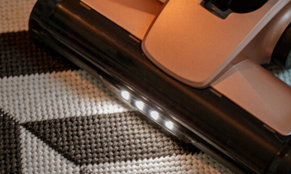 Odkurzacz ADLER AD7044 szczotka ze swiatlem LED skuteczna