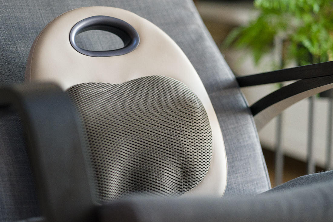 Poduszka masująca IREST D260C wygląd design prezentacja wizualizacja Relaks zawsze w zasięgu ręki