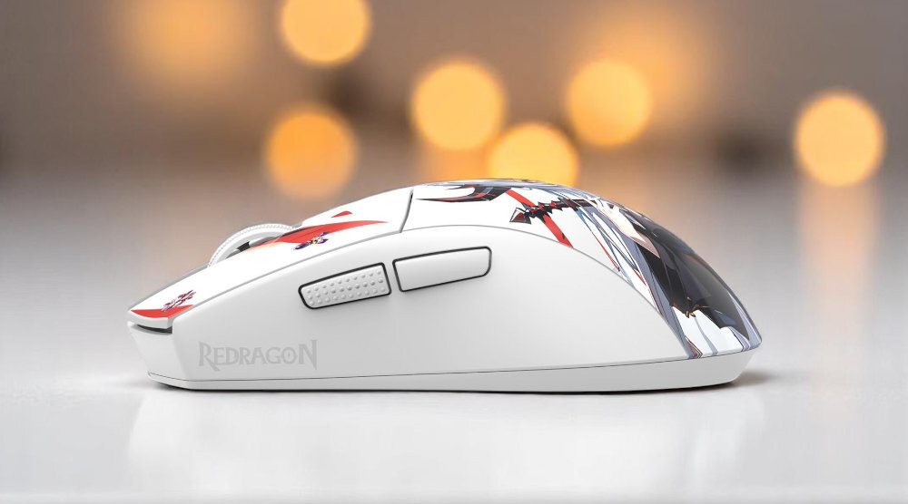 Redragon K1NG PRO mysz w kolorze bialym na tle bokeh