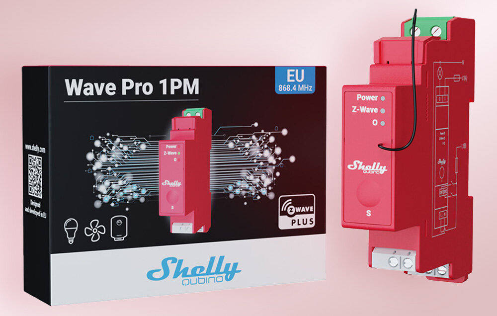 Przekaźnik SHELLY Qubino PRO 1PM, zakres, moc, pobór, obciążenie, na różowym tle opakowanie wraz z przekaźnikiem frontem prawo i lewo skos